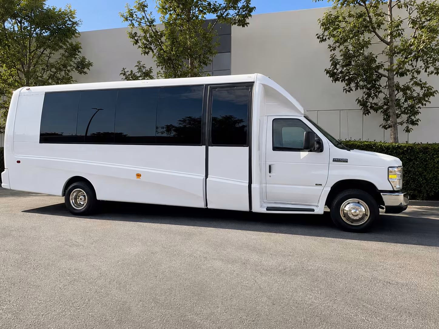 20 passenger minibus
