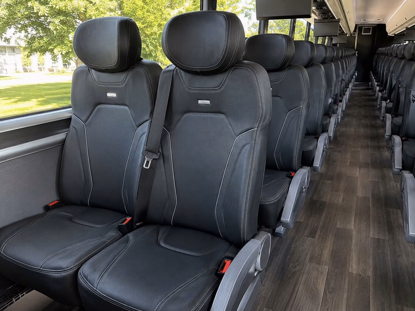 milpitas fan bus rentals to levi s stadium for 49ers games