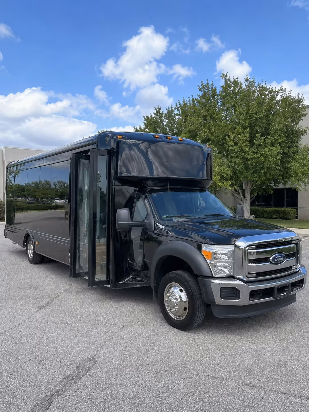 milpitas party bus rentals to oakland arena and chase center